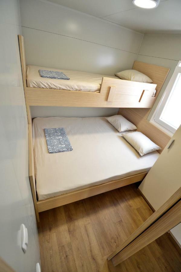 Mobile Home Cvita Betina  Exteriör bild